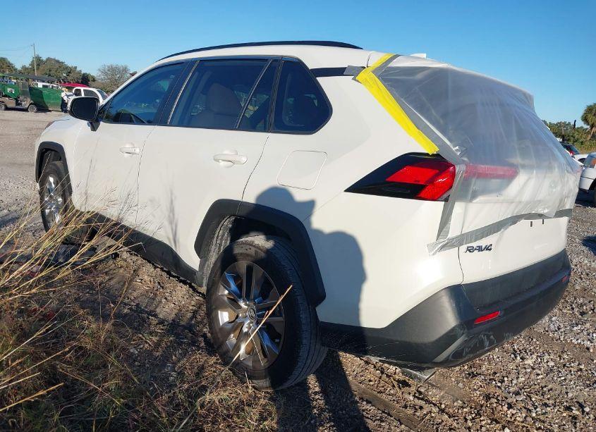 Photo 3 of 2021 Toyota Rav4 XLE PREMIUM (VIN 2T3C1RFV2MW112799)