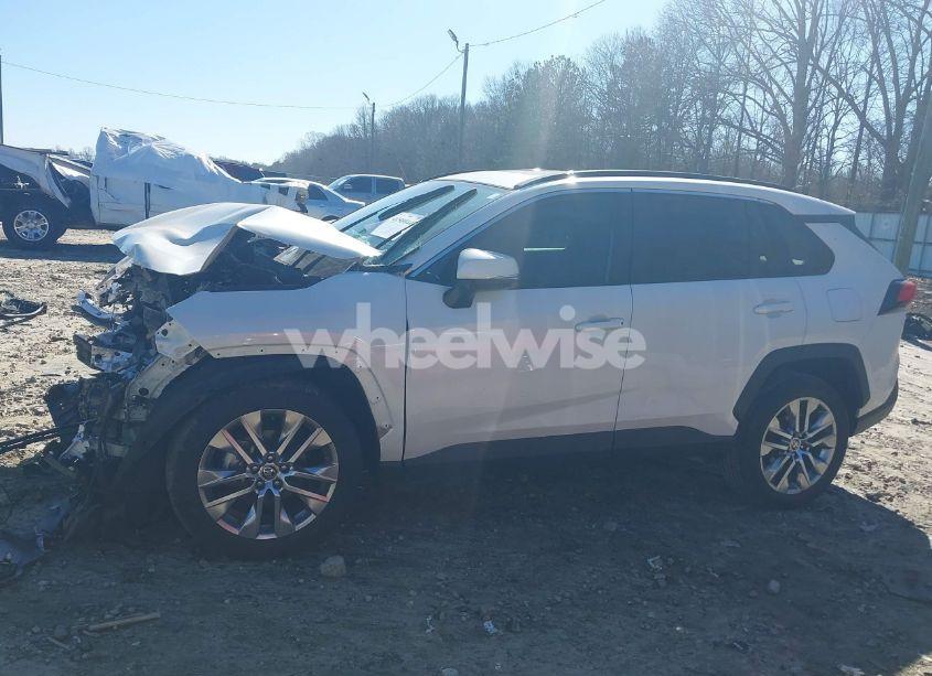 Photo 14 of 2021 Toyota Rav4 XLE PREMIUM (VIN 2T3C1RFV2MW130185)