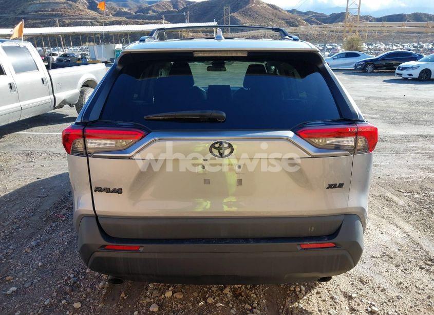 Photo 15 of 2022 Toyota Rav4 XLE PREMIUM (VIN 2T3C1RFV2NC177879)