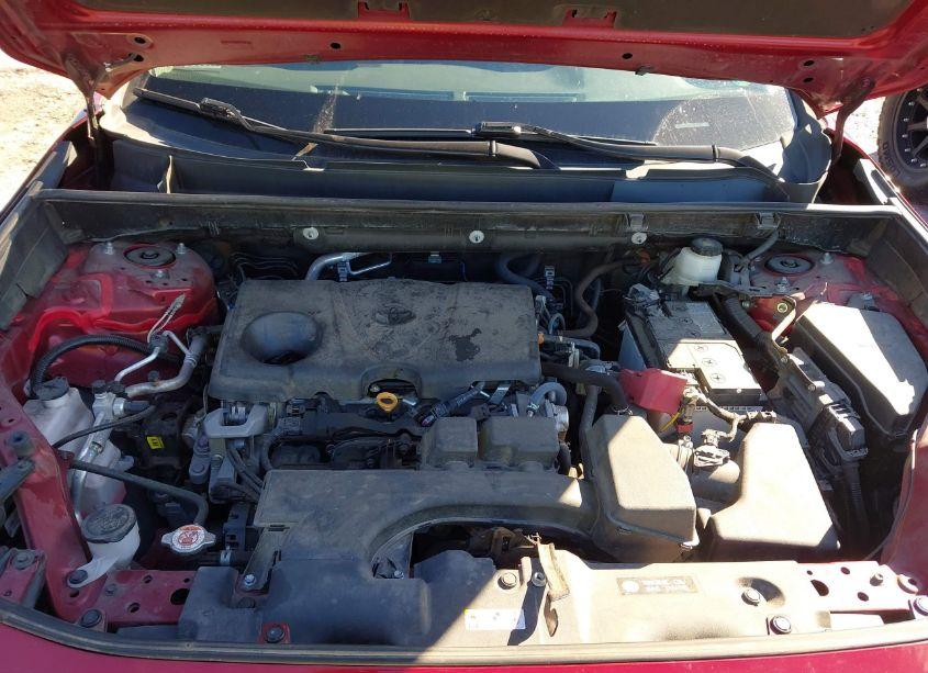 Photo 10 of 2022 Toyota Rav4 XLE PREMIUM (VIN 2T3C1RFV2NW201533)