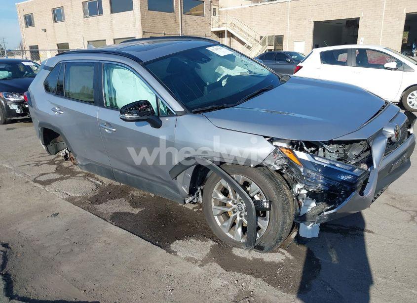 2023 Toyota Rav4 XLE PREMIUM (VIN 2T3C1RFV2PC231698) main photo
