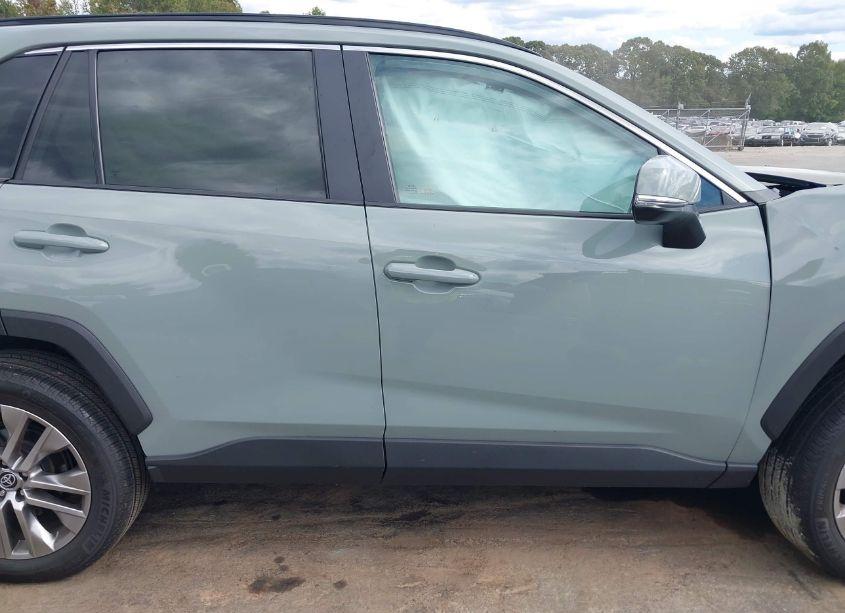 Photo 13 of 2023 Toyota Rav4 XLE PREMIUM (VIN 2T3C1RFV2PW278549)