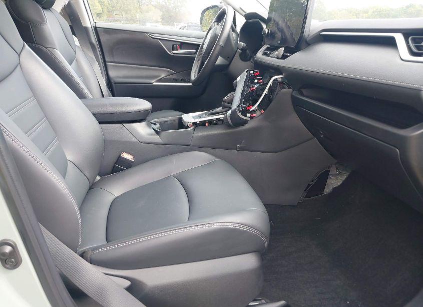 Photo 5 of 2023 Toyota Rav4 XLE PREMIUM (VIN 2T3C1RFV2PW278549)