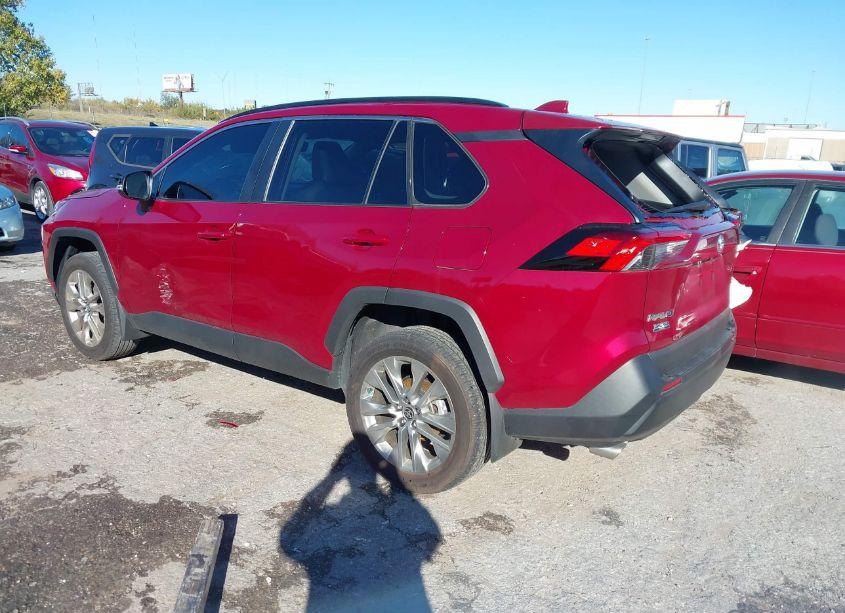 Photo 3 of 2023 Toyota Rav4 XLE PREMIUM (VIN 2T3C1RFV2PW298526)