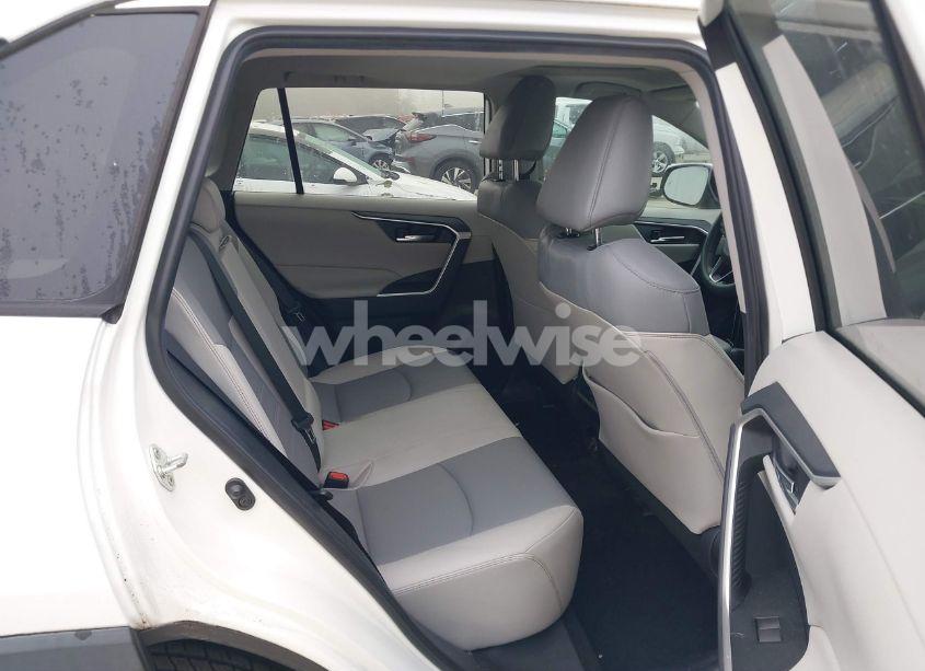 Photo 8 of 2019 Toyota Rav4 XLE PREMIUM (VIN 2T3C1RFV3KC009857)