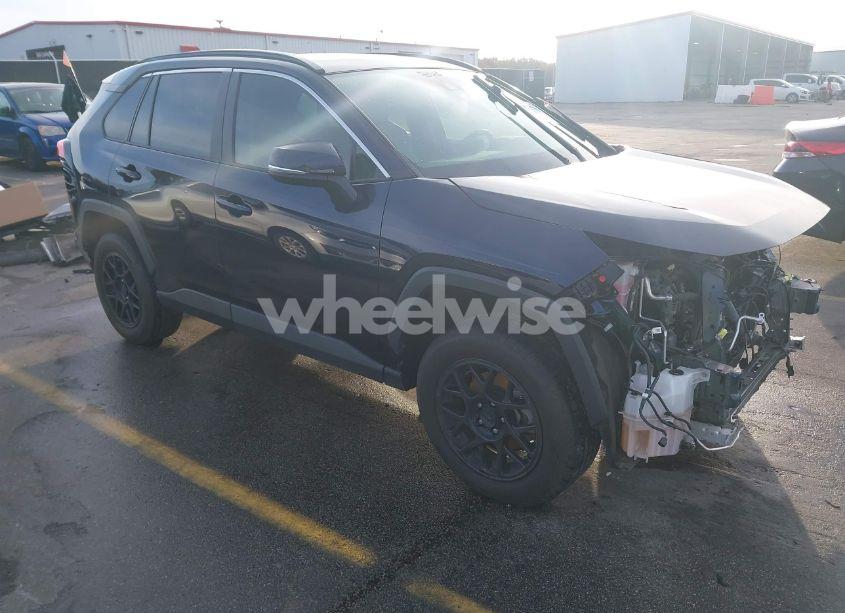 2020 Toyota Rav4 XLE PREMIUM (VIN 2T3C1RFV3LC074046) main photo