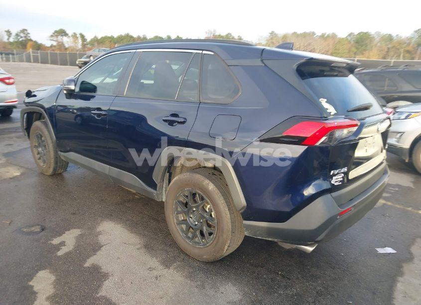 Photo 3 of 2020 Toyota Rav4 XLE PREMIUM (VIN 2T3C1RFV3LC074046)