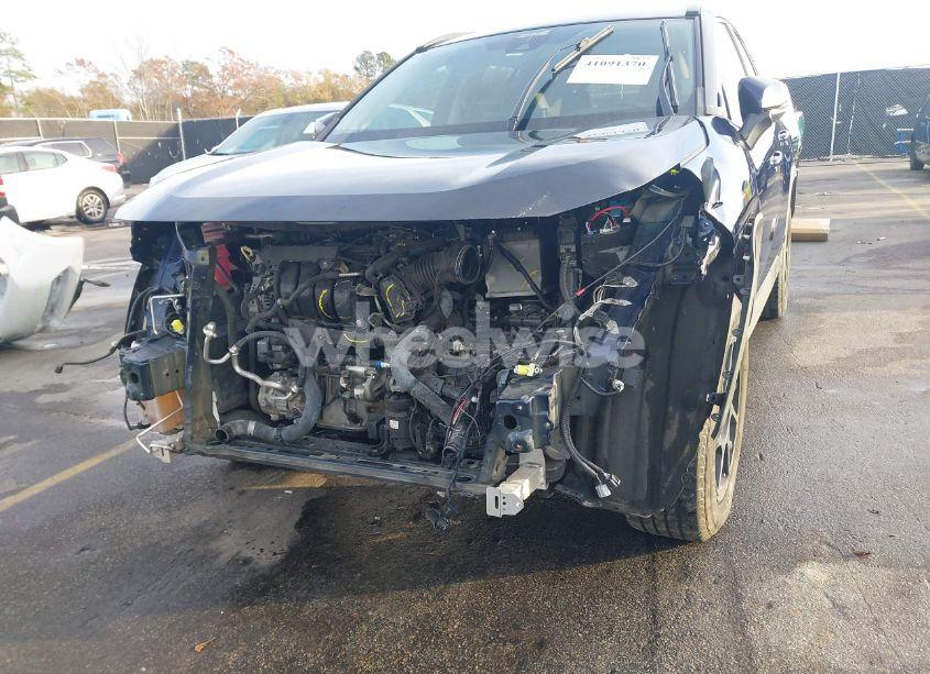 Photo 6 of 2020 Toyota Rav4 XLE PREMIUM (VIN 2T3C1RFV3LC074046)