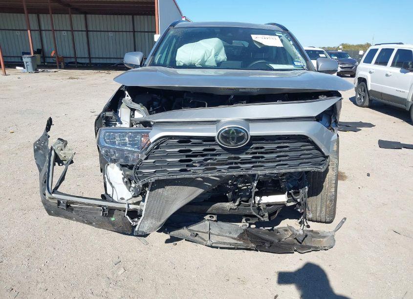 Photo 6 of 2020 Toyota Rav4 XLE PREMIUM (VIN 2T3C1RFV3LW070271)
