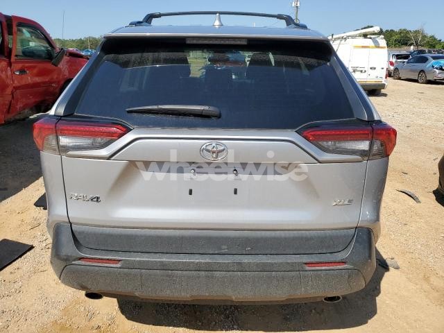 Photo 2 of 2020 TOYOTA RAV4 XLE PREMIUM (VIN 2T3C1RFV3LW099740)