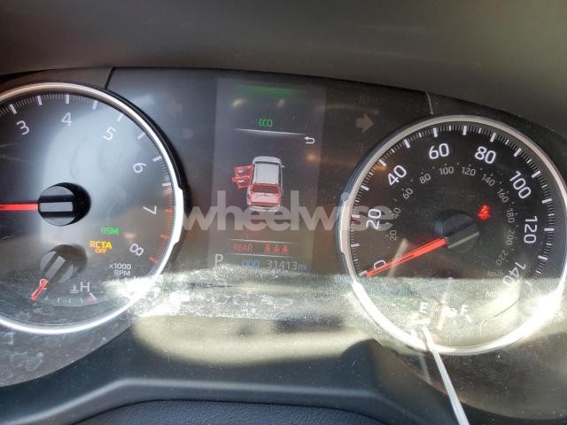 Photo 4 of 2020 TOYOTA RAV4 XLE PREMIUM (VIN 2T3C1RFV3LW099740)