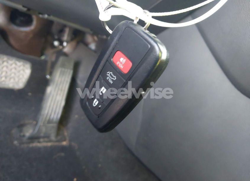 Photo 11 of 2020 Toyota Rav4 XLE PREMIUM (VIN 2T3C1RFV3LW099771)