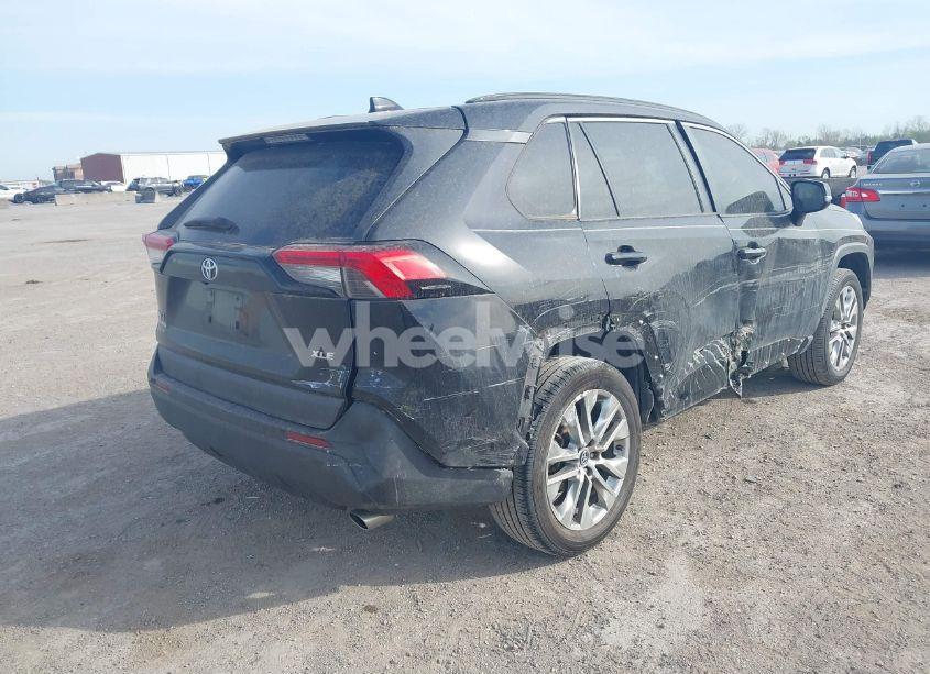 Photo 4 of 2020 Toyota Rav4 XLE PREMIUM (VIN 2T3C1RFV3LW099771)