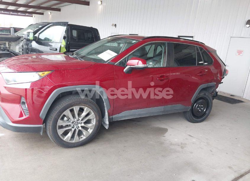 Photo 14 of 2021 Toyota Rav4 XLE PREMIUM (VIN 2T3C1RFV3MC088286)