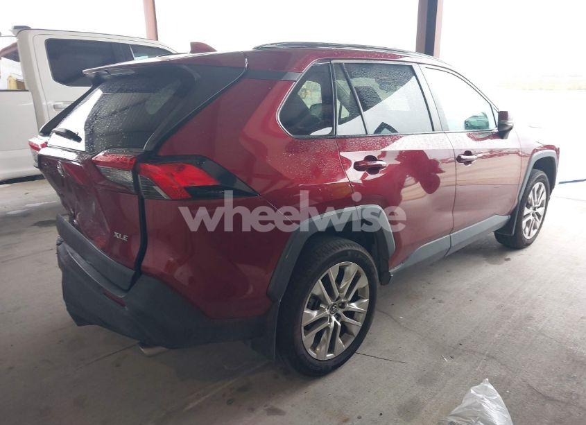 Photo 4 of 2021 Toyota Rav4 XLE PREMIUM (VIN 2T3C1RFV3MC088286)