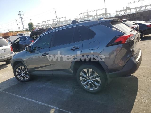 Photo 5 of 2021 TOYOTA RAV4 XLE PREMIUM (VIN 2T3C1RFV3MC136191)