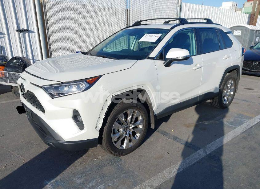Photo 2 of 2021 Toyota Rav4 XLE PREMIUM (VIN 2T3C1RFV3MW158285)