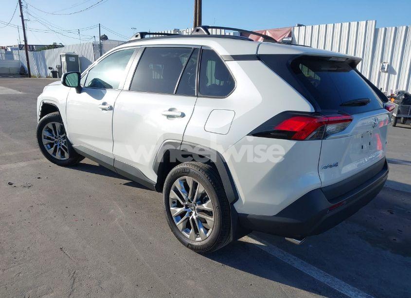 Photo 3 of 2021 Toyota Rav4 XLE PREMIUM (VIN 2T3C1RFV3MW158285)