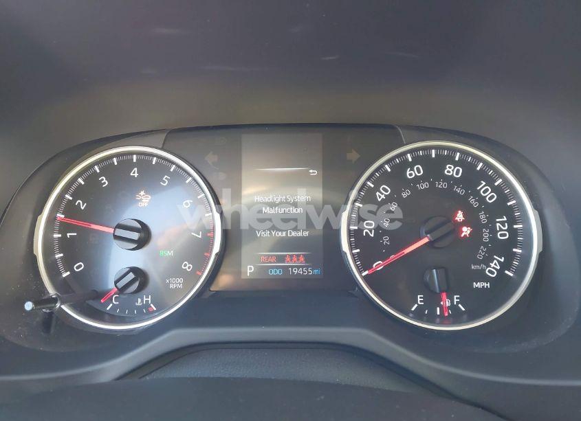 Photo 7 of 2021 Toyota Rav4 XLE PREMIUM (VIN 2T3C1RFV3MW158285)