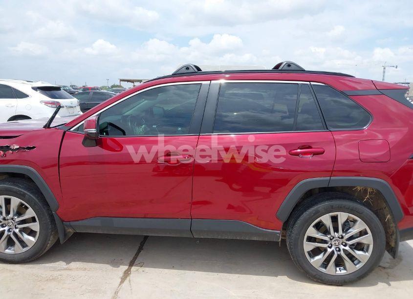 Photo 15 of 2022 Toyota Rav4 XLE PREMIUM (VIN 2T3C1RFV3NW226182)