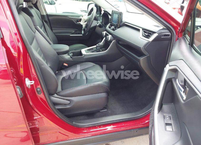 Photo 5 of 2022 Toyota Rav4 XLE PREMIUM (VIN 2T3C1RFV3NW226182)