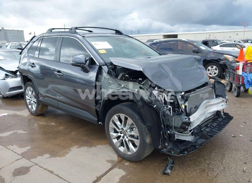 2023 Toyota Rav4 XLE PREMIUM (VIN 2T3C1RFV3PC240040) main photo