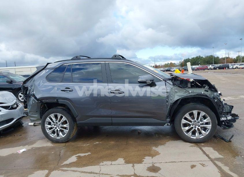 Photo 14 of 2023 Toyota Rav4 XLE PREMIUM (VIN 2T3C1RFV3PC240040)
