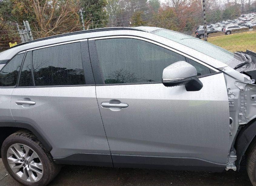 Photo 13 of 2023 Toyota Rav4 XLE PREMIUM (VIN 2T3C1RFV3PC246744)