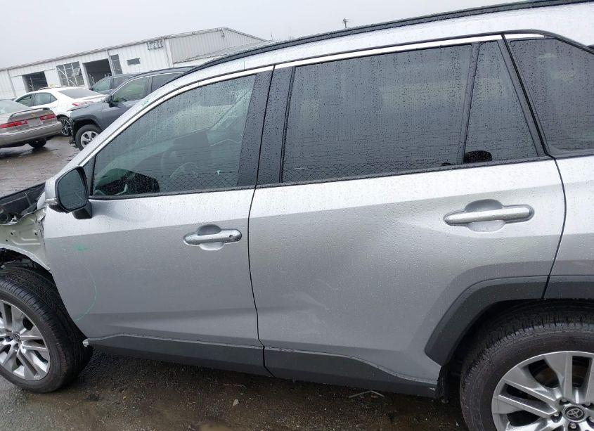 Photo 14 of 2023 Toyota Rav4 XLE PREMIUM (VIN 2T3C1RFV3PC246744)