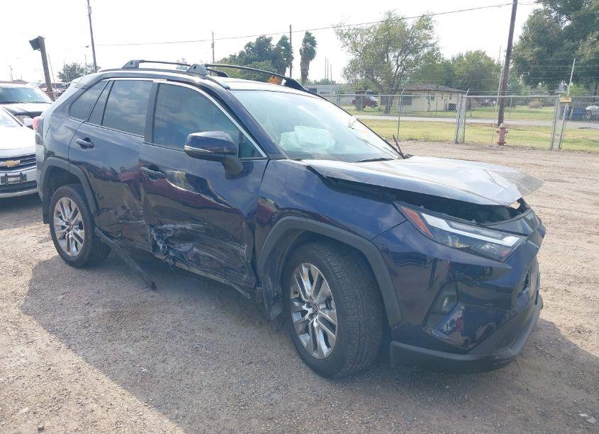 2024 Toyota Rav4 XLE PREMIUM (VIN 2T3C1RFV3RW301596) main photo