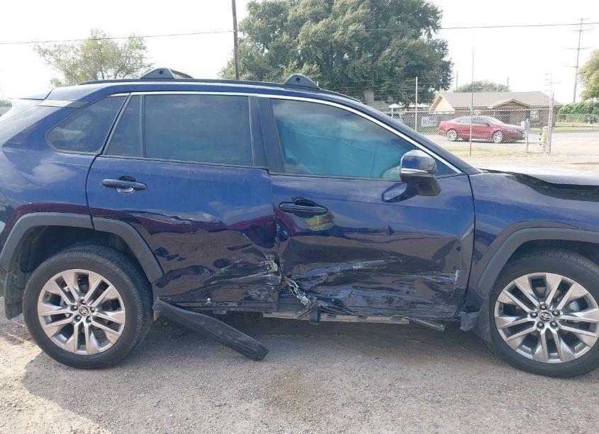 Photo 13 of 2024 Toyota Rav4 XLE PREMIUM (VIN 2T3C1RFV3RW301596)