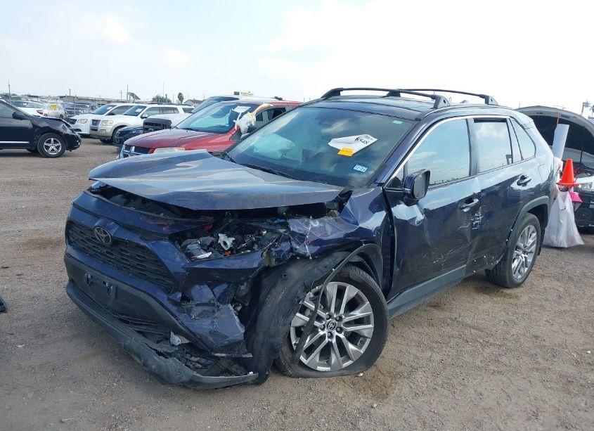 Photo 6 of 2024 Toyota Rav4 XLE PREMIUM (VIN 2T3C1RFV3RW301596)