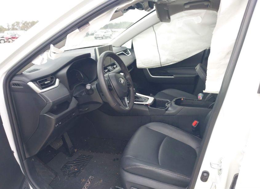 Photo 5 of 2024 Toyota Rav4 XLE PREMIUM (VIN 2T3C1RFV3RW301761)