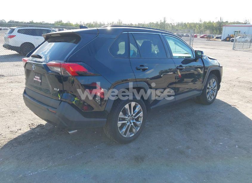 Photo 4 of 2021 Toyota Rav4 XLE PREMIUM (VIN 2T3C1RFV4MC111655)