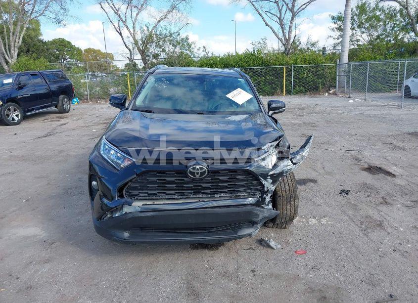 Photo 6 of 2021 Toyota Rav4 XLE PREMIUM (VIN 2T3C1RFV4MC111655)