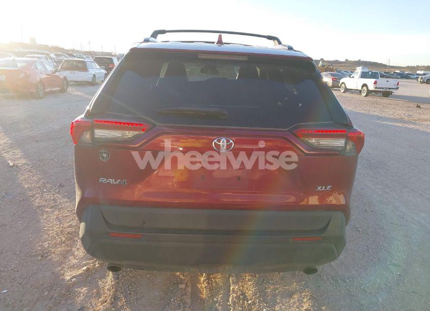 Photo 17 of 2021 Toyota Rav4 XLE PREMIUM (VIN 2T3C1RFV4MW104302)