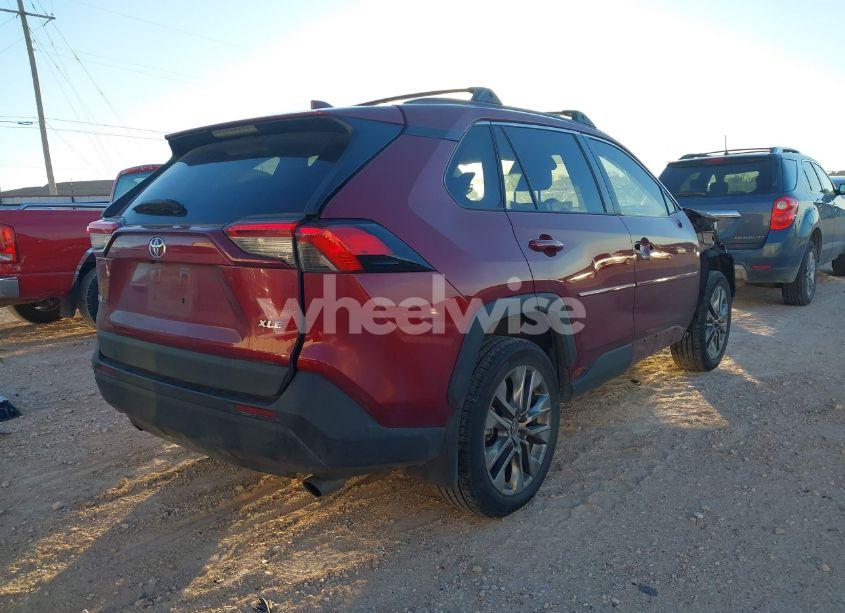 Photo 4 of 2021 Toyota Rav4 XLE PREMIUM (VIN 2T3C1RFV4MW104302)