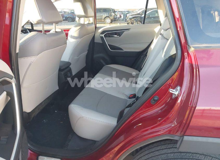 Photo 8 of 2021 Toyota Rav4 XLE PREMIUM (VIN 2T3C1RFV4MW104302)