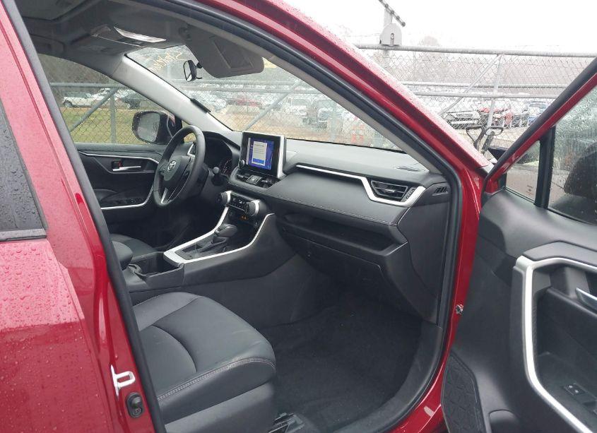 Photo 5 of 2023 Toyota Rav4 XLE PREMIUM (VIN 2T3C1RFV4PW250882)