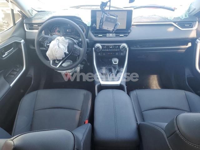 2025 TOYOTA RAV4 XLE PREMIUM (VIN 2T3C1RFV4SW384204) main photo