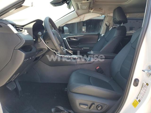 Photo 3 of 2025 TOYOTA RAV4 XLE PREMIUM (VIN 2T3C1RFV4SW388253)