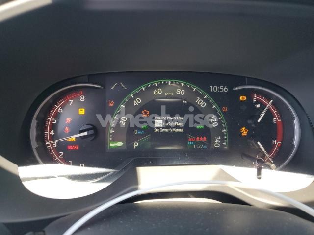 Photo 4 of 2025 TOYOTA RAV4 XLE PREMIUM (VIN 2T3C1RFV4SW388253)