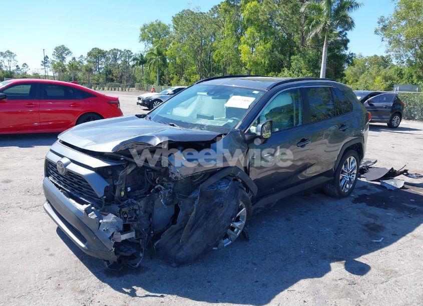 Photo 2 of 2021 Toyota Rav4 XLE PREMIUM (VIN 2T3C1RFV5MC110773)