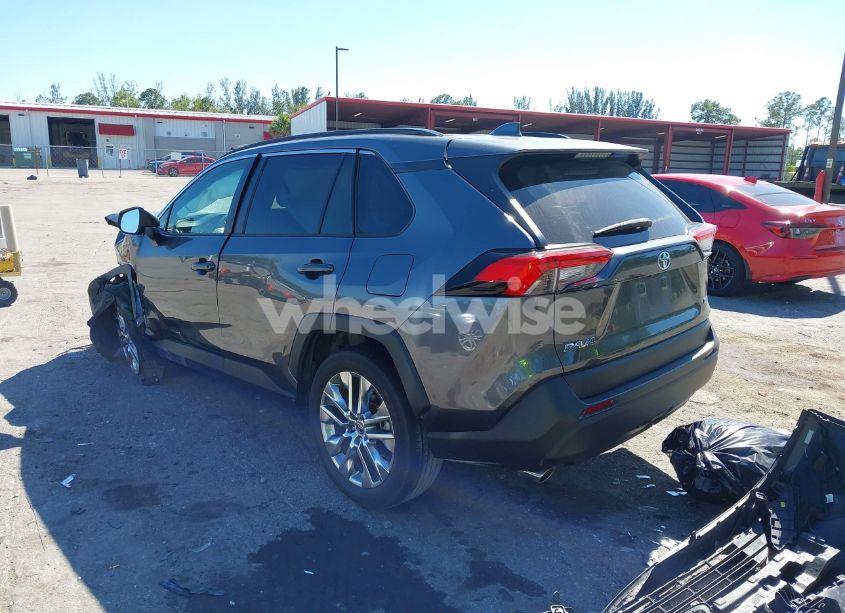 Photo 3 of 2021 Toyota Rav4 XLE PREMIUM (VIN 2T3C1RFV5MC110773)