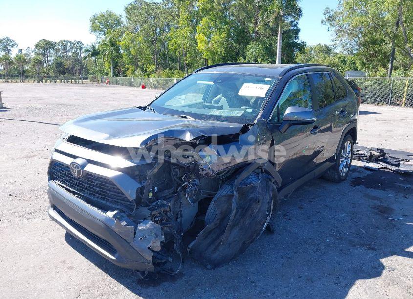 Photo 6 of 2021 Toyota Rav4 XLE PREMIUM (VIN 2T3C1RFV5MC110773)