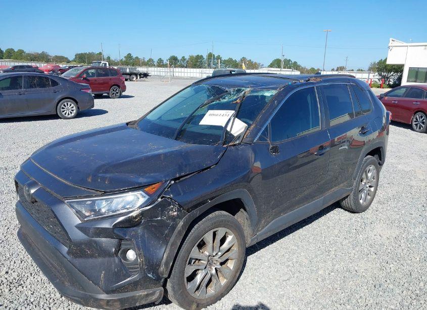 Photo 6 of 2021 Toyota Rav4 XLE PREMIUM (VIN 2T3C1RFV5MC142395)