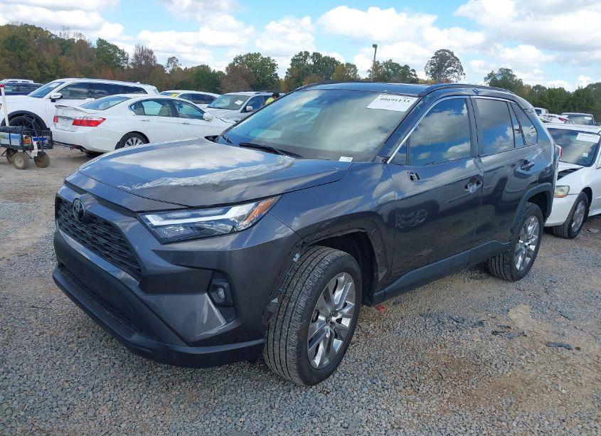 Photo 2 of 2022 Toyota Rav4 XLE PREMIUM (VIN 2T3C1RFV5NC197740)