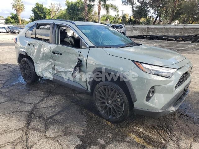 Photo 13 of 2022 TOYOTA RAV4 XLE PREMIUM (VIN 2T3C1RFV5NW204362)