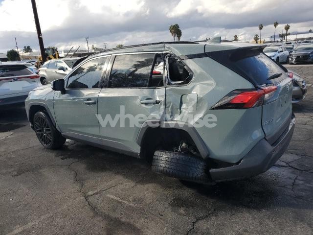 Photo 3 of 2022 TOYOTA RAV4 XLE PREMIUM (VIN 2T3C1RFV5NW204362)