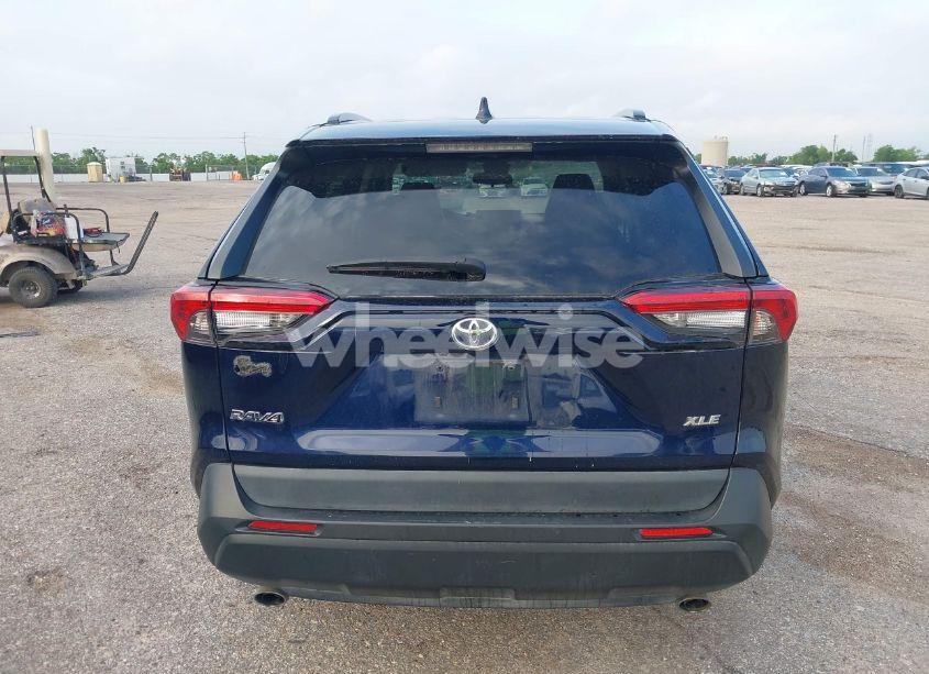Photo 17 of 2022 Toyota Rav4 XLE PREMIUM (VIN 2T3C1RFV5NW211019)